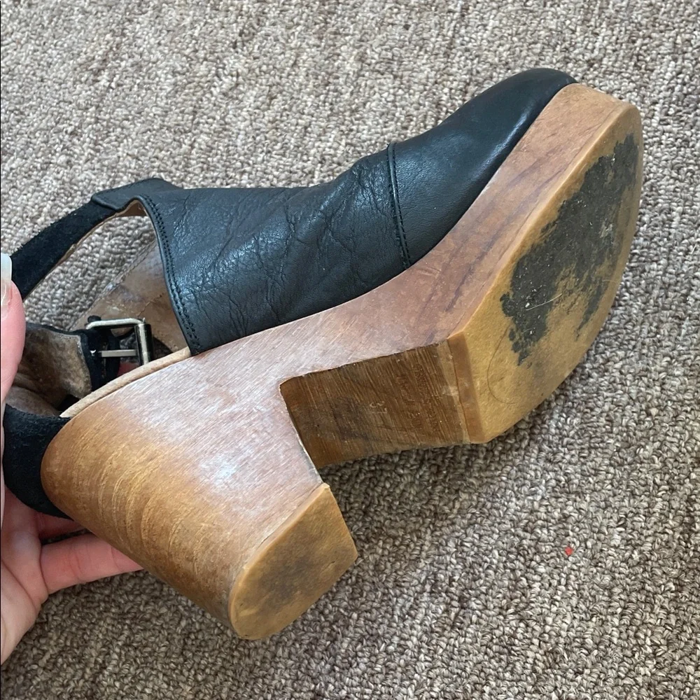 Free People, Amber orchid clogs, size 7 used - Picture 6 of 8